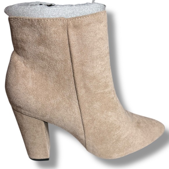 NIB Fashion Ankle Boots Block Heel Pointed Toe‎ Booties Side Zip Sz 9 faux suede - Picture 1 of 12